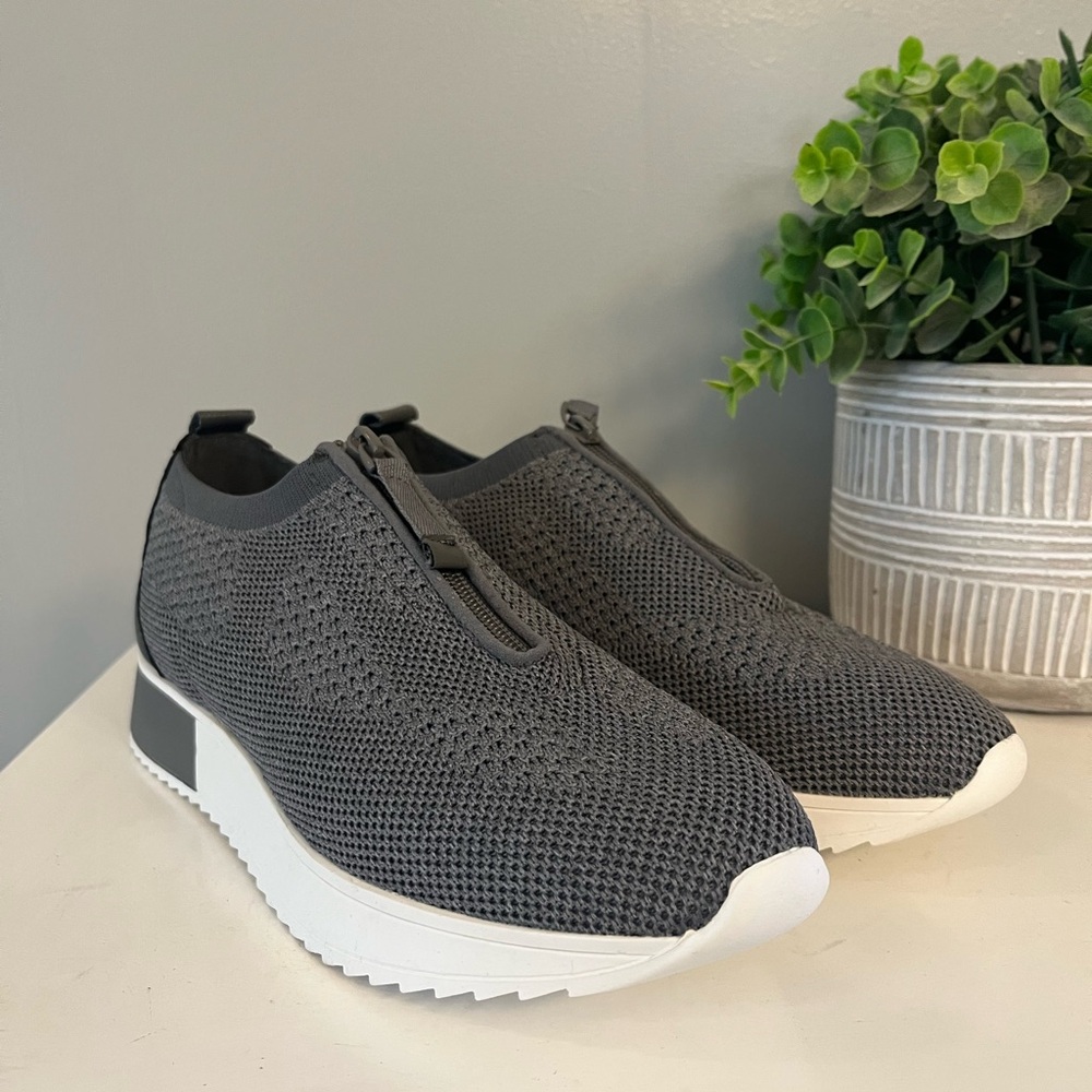 Anne Klein NEW Gray Slip-On Sneakers